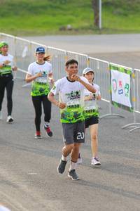 BIB: 1470
                            <button type="button" onclick="openModal(3536330)" class="btn btn-primary btn-sm float-right btn-popup" data-toggle="modal" data-target=".modal-high-quality">
                        <i class="fas fa-shopping-cart"></i> Add to Cart
                    </button>
                                            <button type="button" onclick="isThisMe(3536330, true)" class="btn btn-success btn-sm float-right btn-popup btn-isme hidden" data-toggle="tooltip" data-placement="bottom" title="นี่คือรูปของคุณใช่ไหม คลิกที่นี่เพื่อเอาเข้าอัลบั้ม">
                        <i class="fas fa-plus"></i> Add to album
                    </button>
                    <button type="button" onclick="isThisMe(3536330, false)" class="btn btn-warning btn-sm float-right btn-popup btn-isnotme hidden">
                        <i class="fas fa-ban"></i> Remove from album
                    </button>